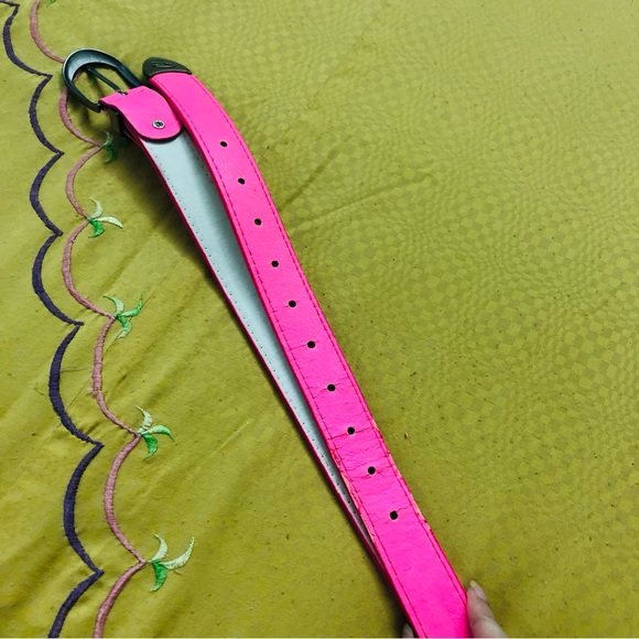 Neon pink belt - Picture 5 of 5